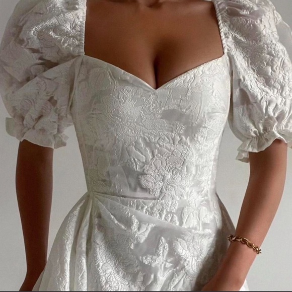 SHOWPO DRESS - Picture 4 of 5